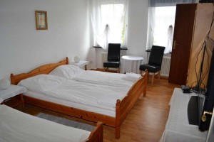 Drei-Bett-Zimmer